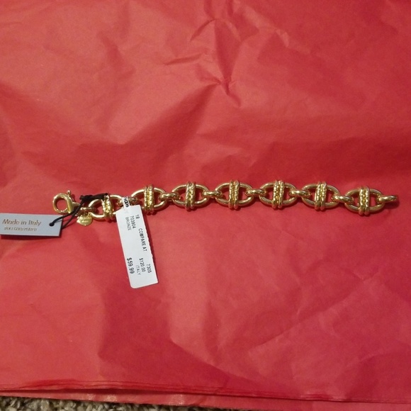 Bracelet - Picture 1 of 3